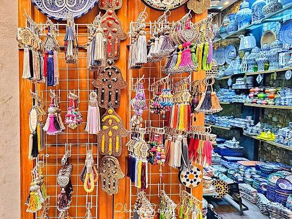 صناعة الحلي والمجوهرات اليدوية